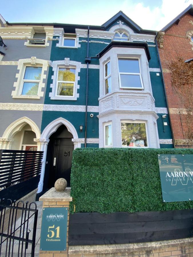 Aaron Wise - 51 Fitzhamon Apartments Cardiff Luaran gambar