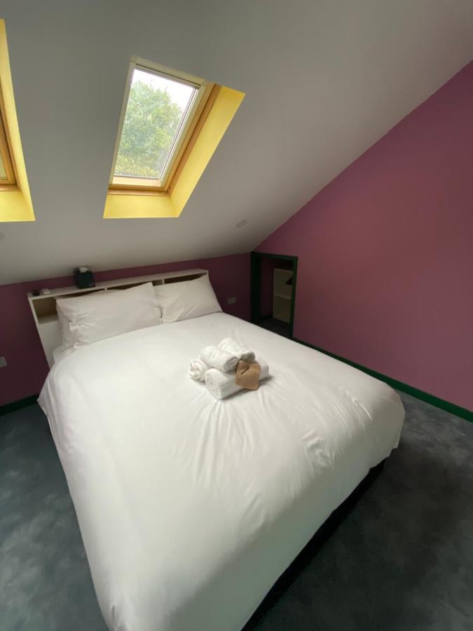 Aaron Wise - 51 Fitzhamon Apartments Cardiff Luaran gambar