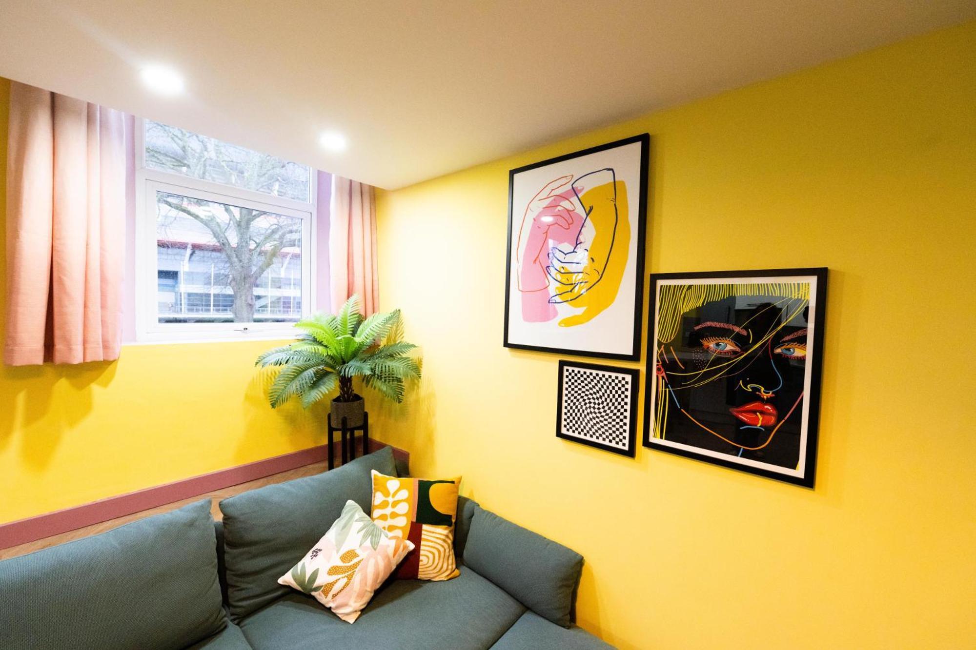 Aaron Wise - 51 Fitzhamon Apartments Cardiff Luaran gambar