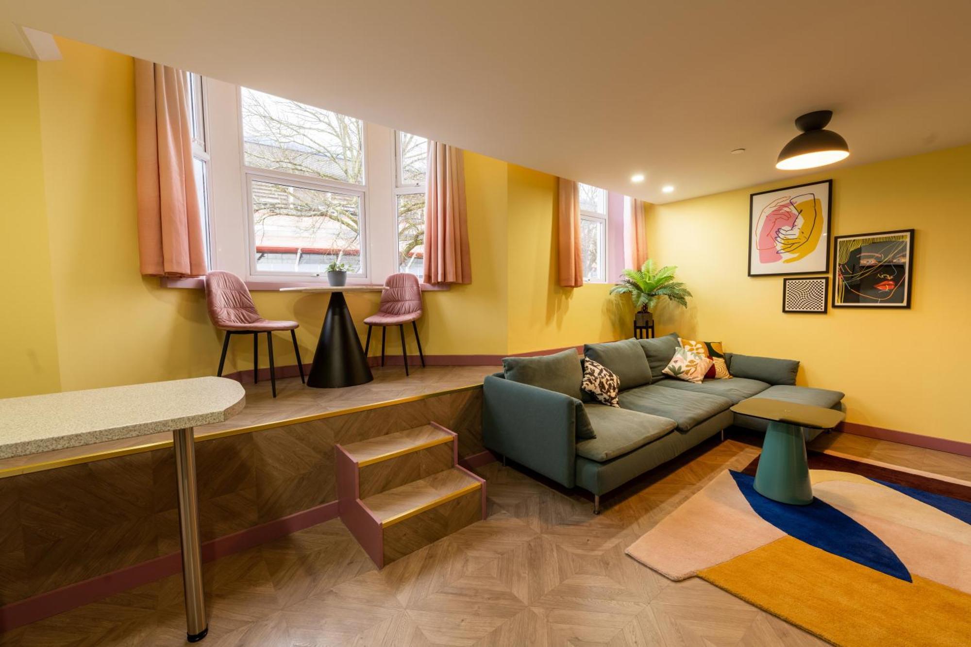 Aaron Wise - 51 Fitzhamon Apartments Cardiff Luaran gambar
