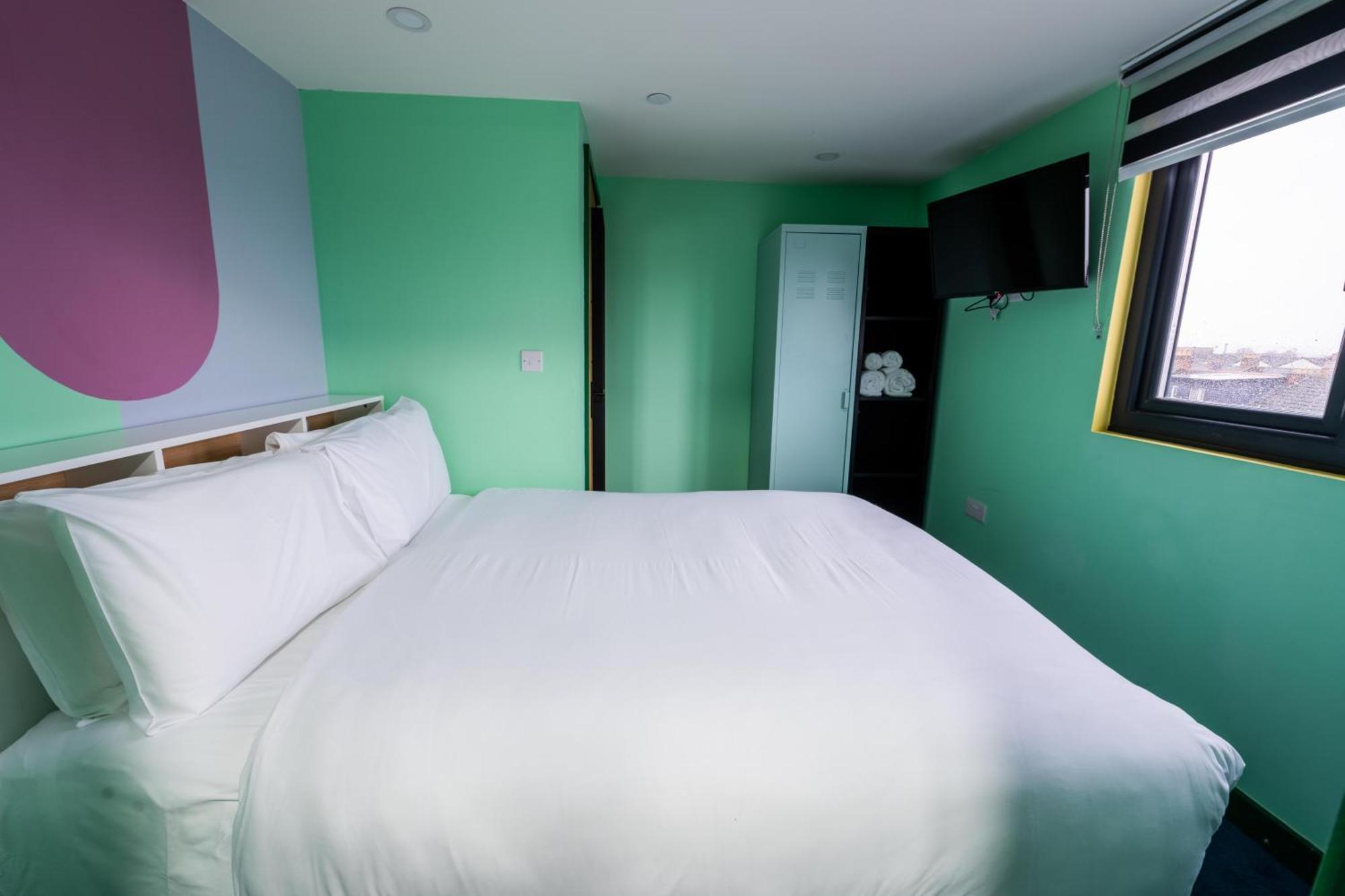 Aaron Wise - 51 Fitzhamon Apartments Cardiff Luaran gambar
